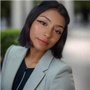 Profesora de apoyo escolar en la materia de Ingles para niños, jovenes y adultos